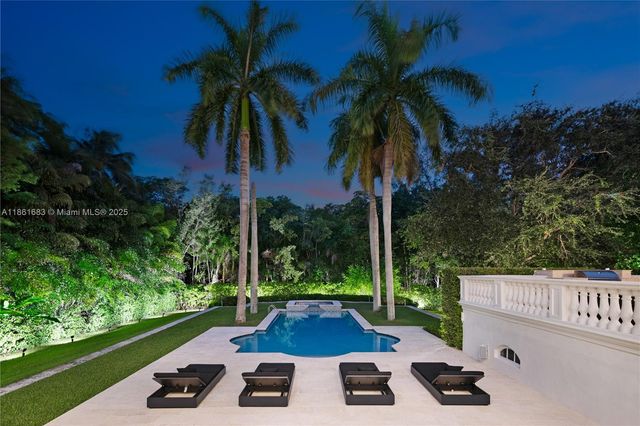 26 Tahiti Beach Island Rd, Coral Gables, FL 33143
