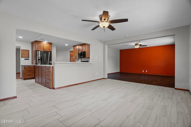 4279 BOY SCOUT Lane, El Paso, TX 79922