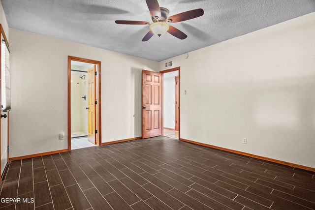 4279 BOY SCOUT Lane, El Paso, TX 79922