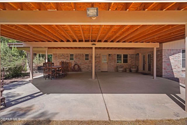 4279 BOY SCOUT Lane, El Paso, TX 79922