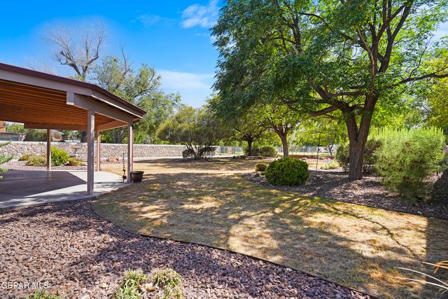 4279 BOY SCOUT Lane, El Paso, TX 79922