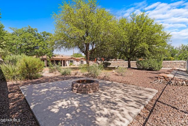 4279 BOY SCOUT Lane, El Paso, TX 79922