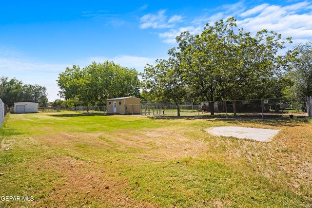 4279 BOY SCOUT Lane, El Paso, TX 79922