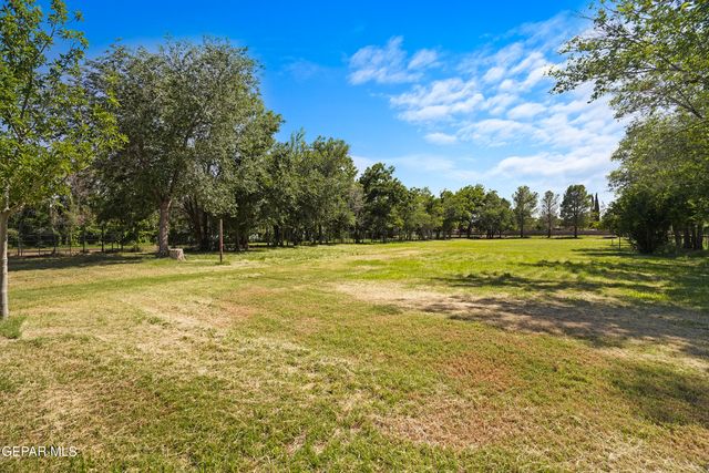 4279 BOY SCOUT Lane, El Paso, TX 79922