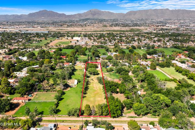 4279 BOY SCOUT Lane, El Paso, TX 79922