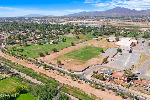 4279 BOY SCOUT Lane, El Paso, TX 79922