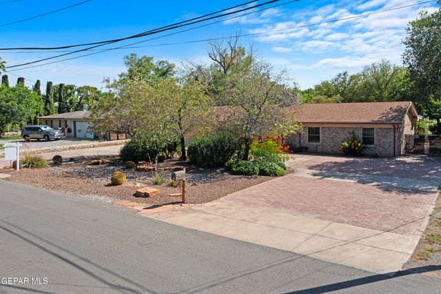 4279 BOY SCOUT Lane, El Paso, TX 79922
