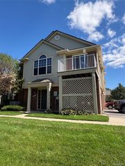 1859 Flagstone Circle, Rochester, MI 48307