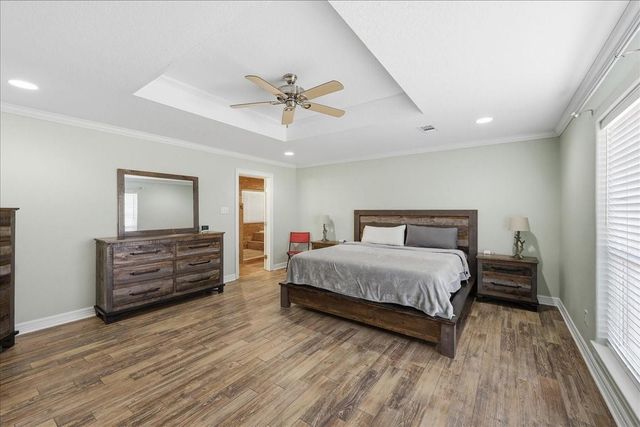 510 Country Lane, Bridge City, TX 77611