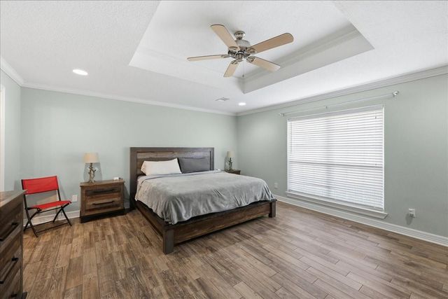 510 Country Lane, Bridge City, TX 77611