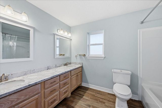 510 Country Lane, Bridge City, TX 77611