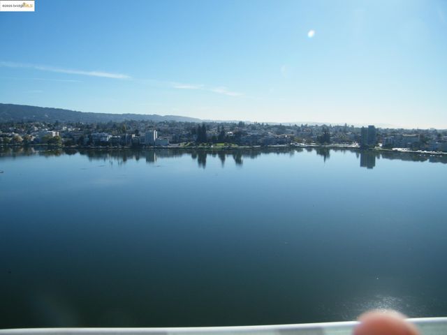 1 Lakeside 1006, Oakland, CA 94612