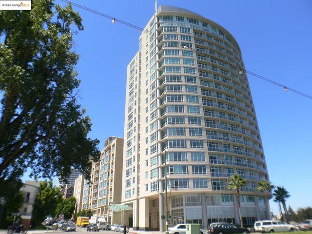 1 Lakeside 1006, Oakland, CA 94612