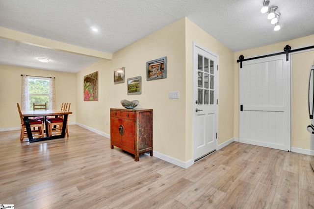 205 Oxmoor Drive, Anderson, SC 29625