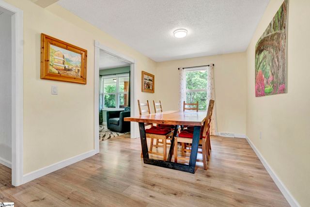 205 Oxmoor Drive, Anderson, SC 29625