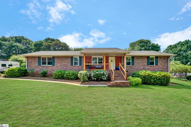 205 Oxmoor Drive, Anderson, SC 29625