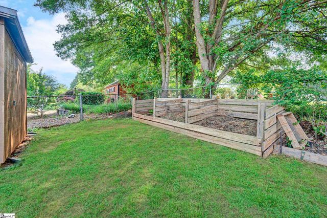 205 Oxmoor Drive, Anderson, SC 29625