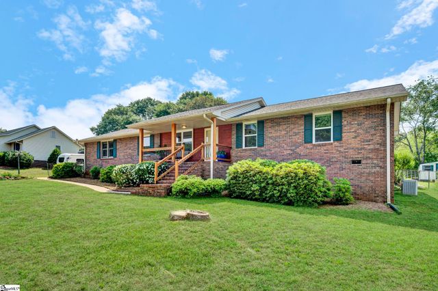 205 Oxmoor Drive, Anderson, SC 29625