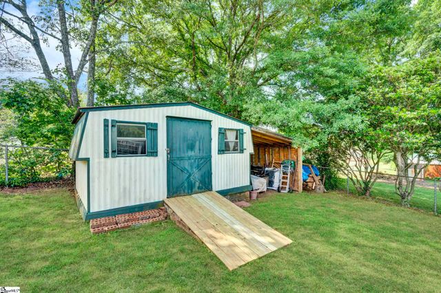 205 Oxmoor Drive, Anderson, SC 29625