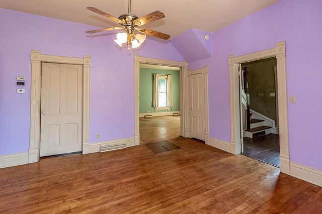 211 E WOLF RIVER AVENUE, New London, WI 54961