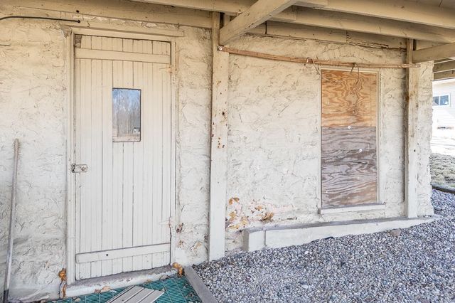 211 E WOLF RIVER AVENUE, New London, WI 54961