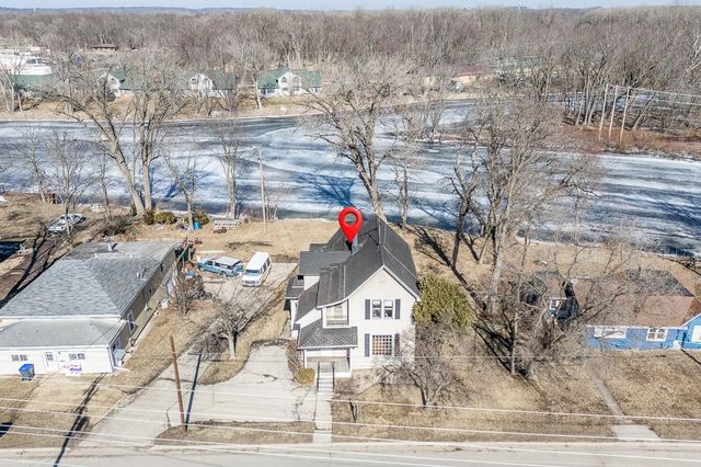 211 E WOLF RIVER AVENUE, New London, WI 54961