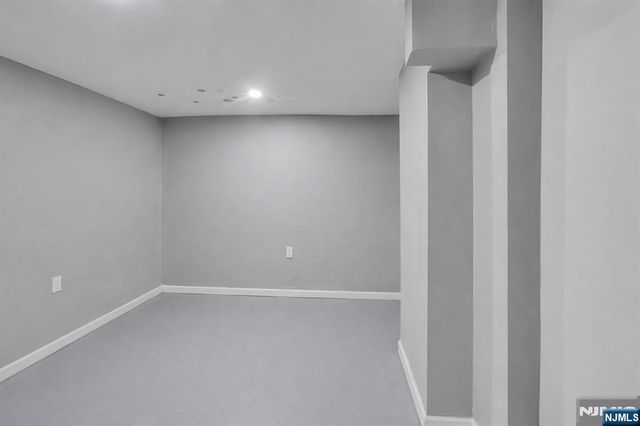 90 Park Avenue, Paterson, NJ 07501