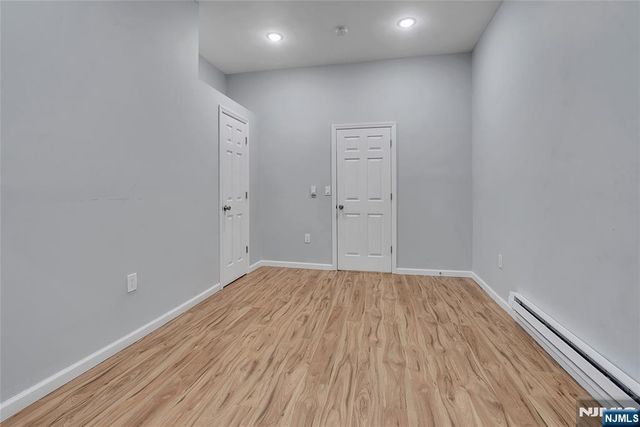 90 Park Avenue, Paterson, NJ 07501