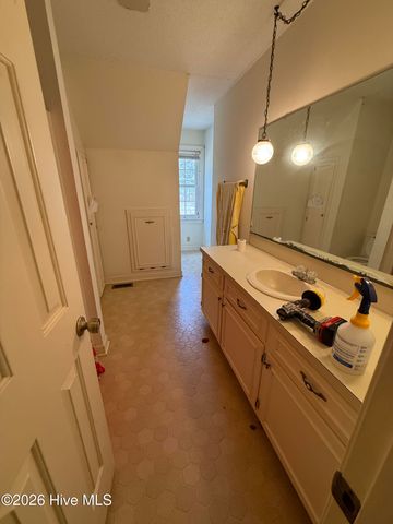 1390 Foster Road, Grimesland, NC 27837