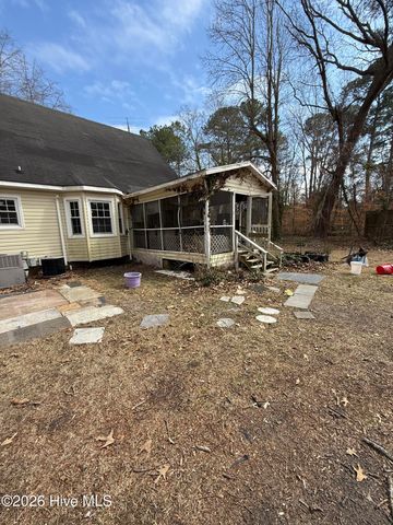 1390 Foster Road, Grimesland, NC 27837