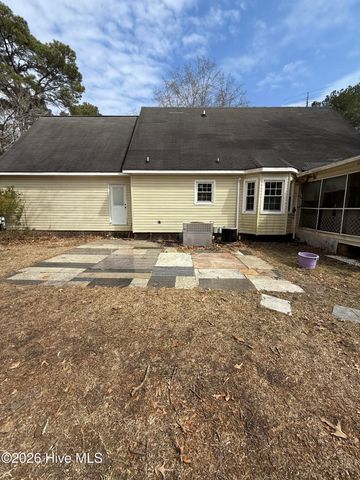 1390 Foster Road, Grimesland, NC 27837