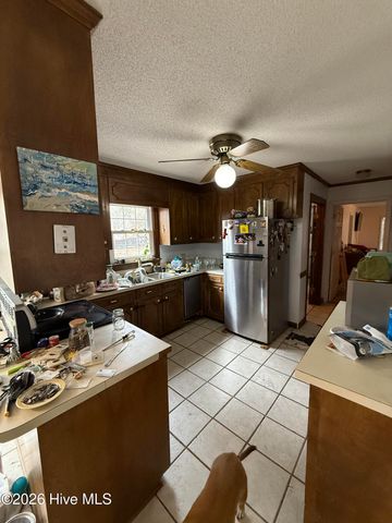 1390 Foster Road, Grimesland, NC 27837