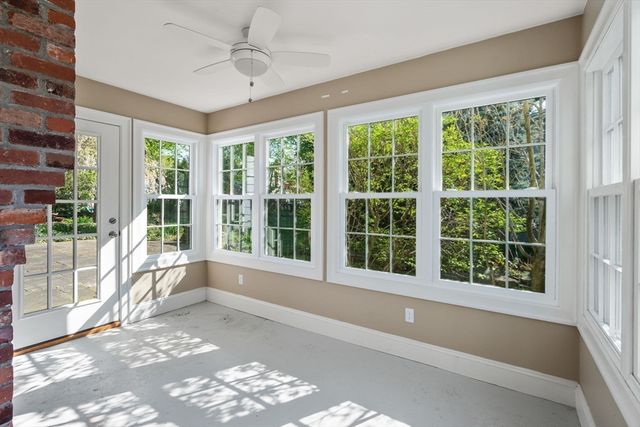 22 Lafayette Cir, Wellesley, MA 02482