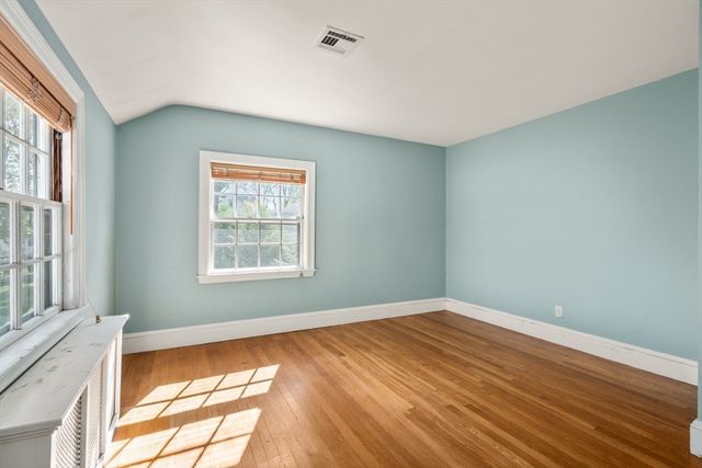 22 Lafayette Cir, Wellesley, MA 02482