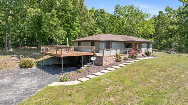 7623 Highway 100, Bon Aqua, TN 37025