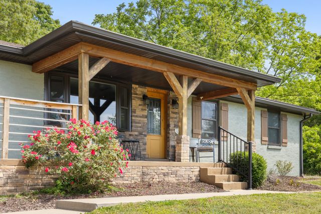 7623 Highway 100, Bon Aqua, TN 37025