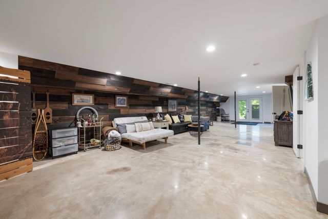 7623 Highway 100, Bon Aqua, TN 37025