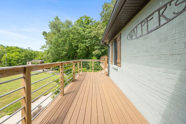 7623 Highway 100, Bon Aqua, TN 37025