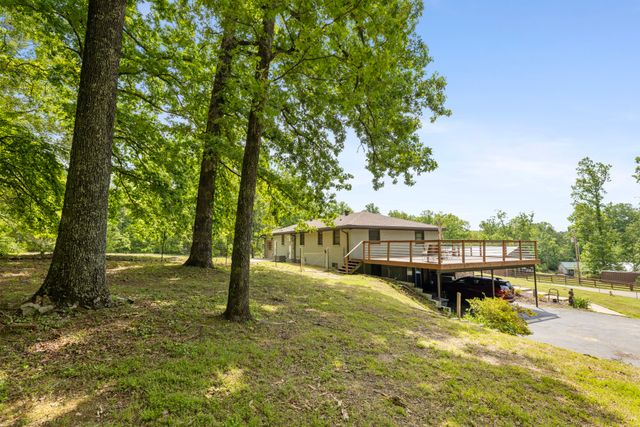7623 Highway 100, Bon Aqua, TN 37025