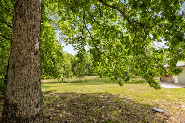 7623 Highway 100, Bon Aqua, TN 37025