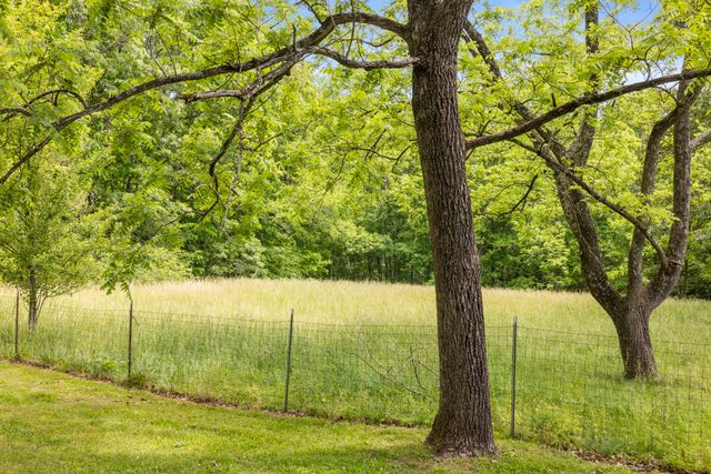 7623 Highway 100, Bon Aqua, TN 37025