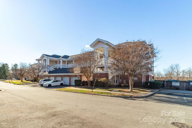 9047 Meadow Vista Road 104, Charlotte, NC 28213