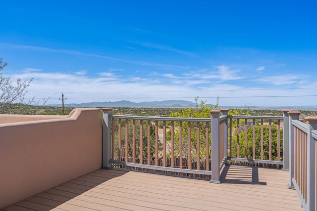 3754 Valmora, Santa Fe, NM 87505