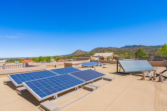 3754 Valmora, Santa Fe, NM 87505