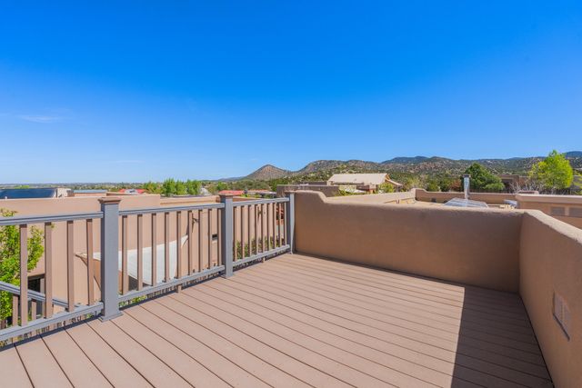 3754 Valmora, Santa Fe, NM 87505