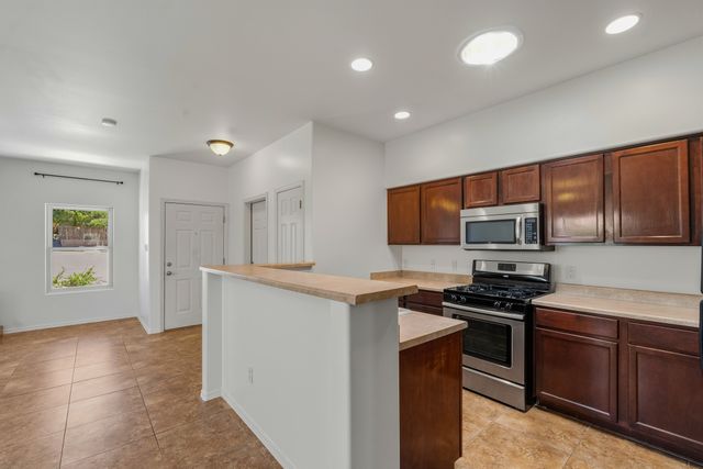 3754 Valmora, Santa Fe, NM 87505
