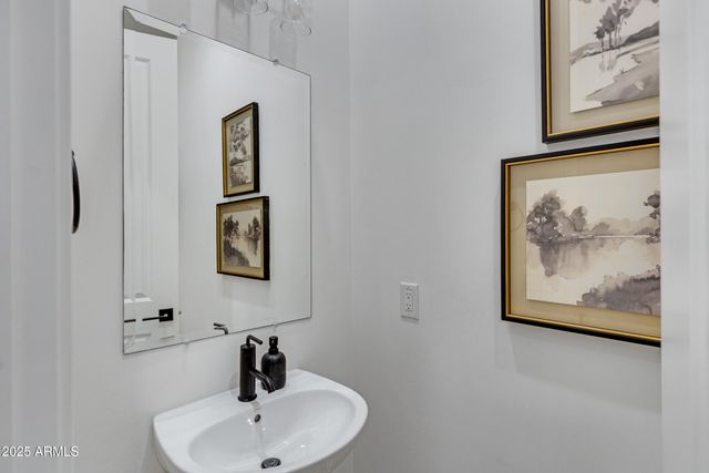 10051 E TALON Avenue, Mesa, AZ 85212