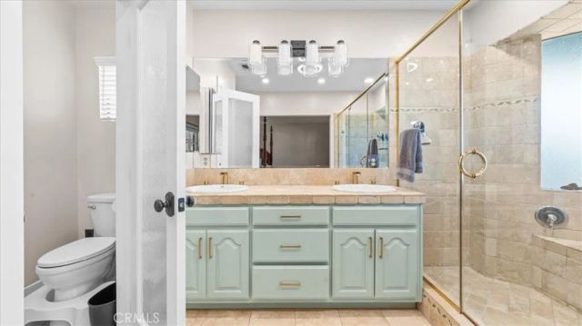 943 N Orange, Azusa, CA 91702