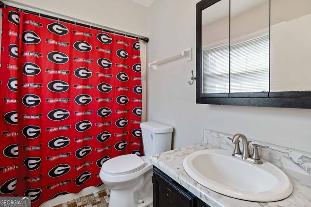 5009 Valley Court, Oakwood, GA 30566