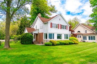 29863 East River Road, Grosse Ile Township, MI 48138